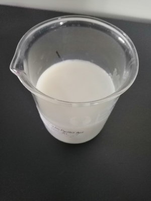 Sustancia química de teñido de la materia textil de las industrias de la emulsión del agente amarillo claro líquido blanco del hidrófugo