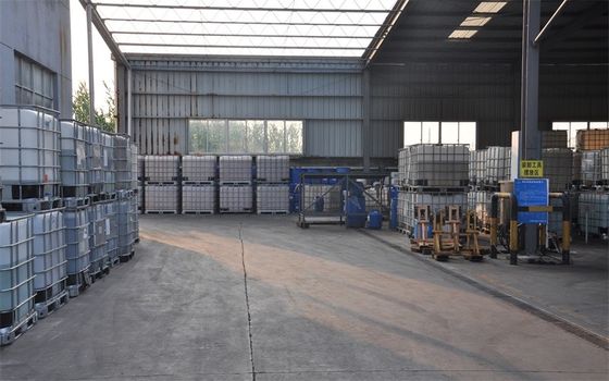 Productos químicos para el tratamiento de aguas con poliamina